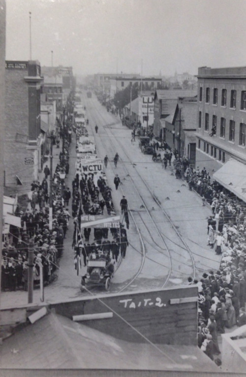 Edmonton's Prohibition parade down Jasper Ave on July 1915. The Pride Parade is so much better.